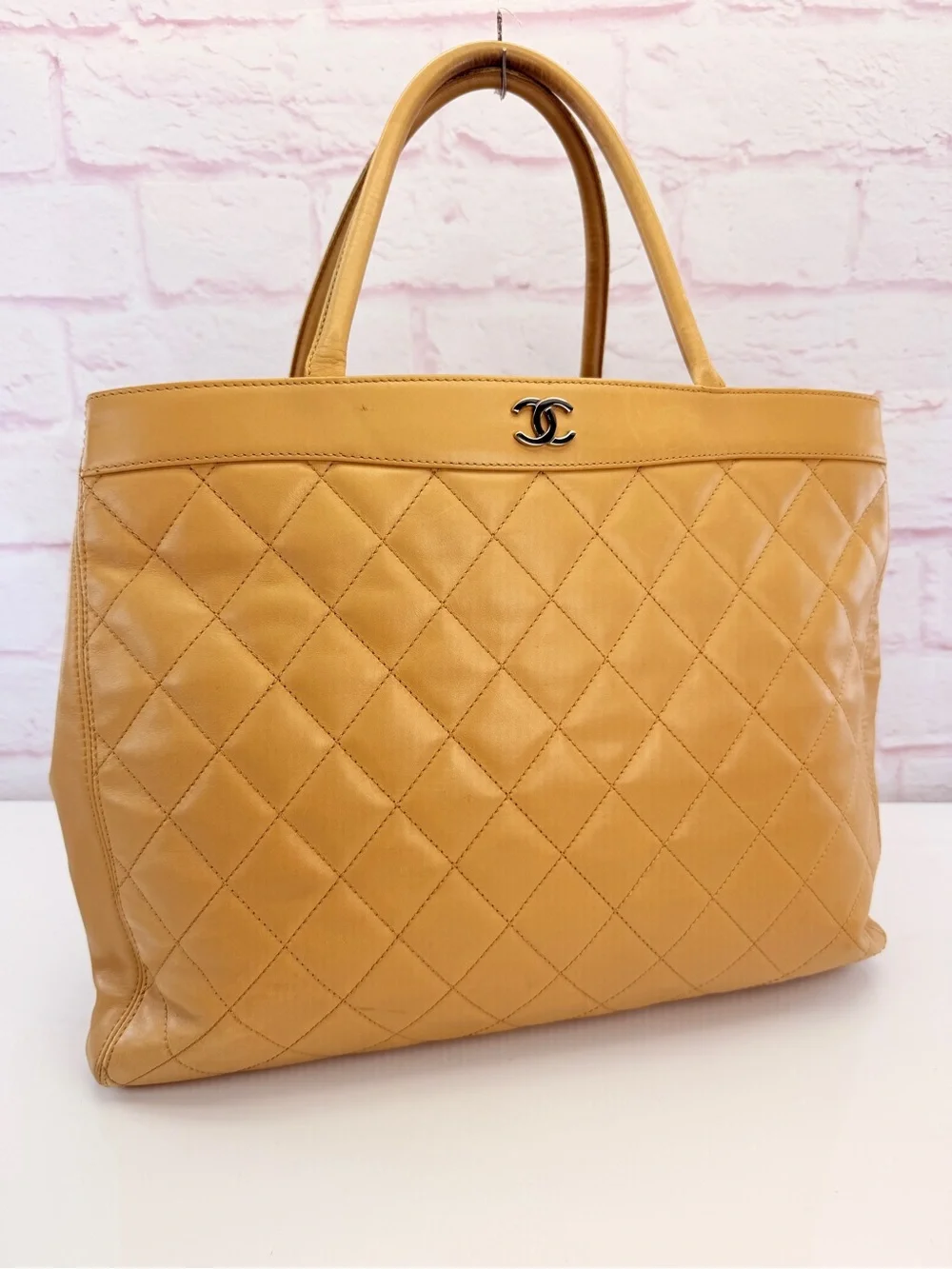 Chanel Tote Bag Matelasse Lambskin Beige Women's